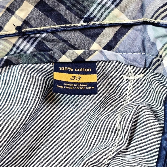 Salaries men's Golf and Casual Shorts - Picture 3 of 5